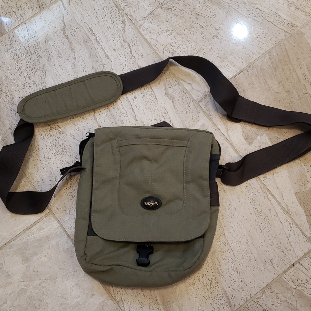 Travel or day satchel